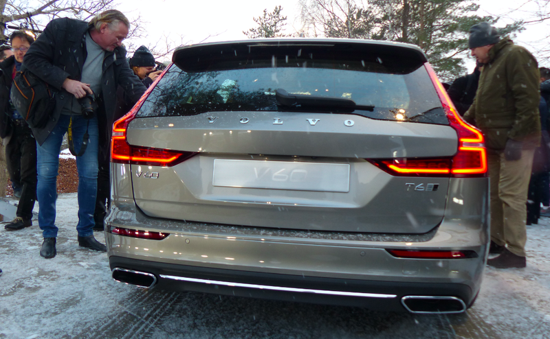 Illustration for article titled The 2019 Volvo V60 Is A Gorgeous 390 Horsepower Hybrid Wagon